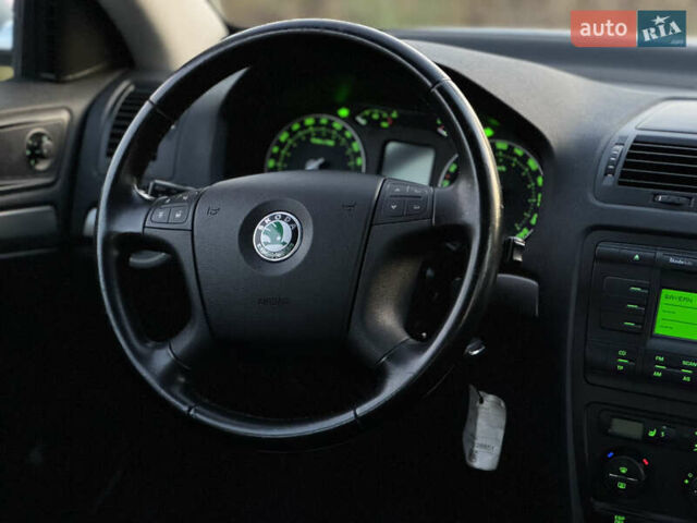 Серый Шкода Октавия, объемом двигателя 1.6 л и пробегом 188 тыс. км за 6250 $, фото 19 на Automoto.ua