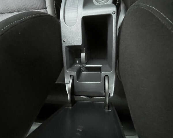 Серый Шкода Октавия, объемом двигателя 1.6 л и пробегом 234 тыс. км за 6999 $, фото 34 на Automoto.ua