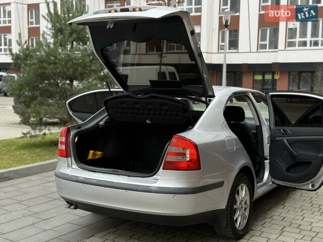 Сірий Шкода Октавія, об'ємом двигуна 2 л та пробігом 301 тис. км за 6150 $, фото 37 на Automoto.ua