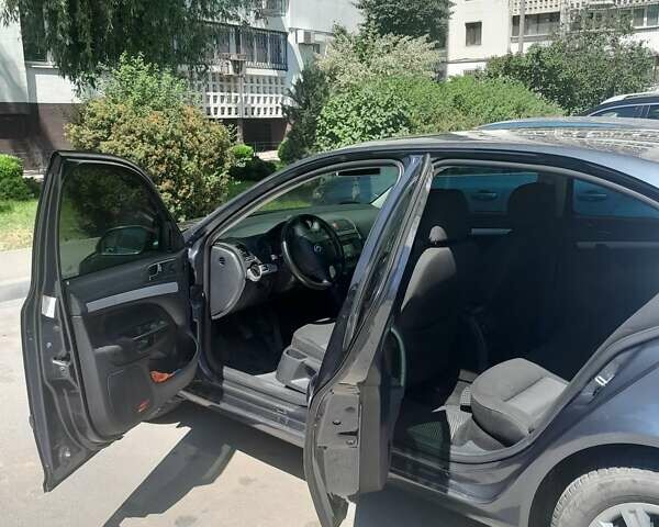 Серый Шкода Октавия, объемом двигателя 1.6 л и пробегом 200 тыс. км за 6300 $, фото 10 на Automoto.ua