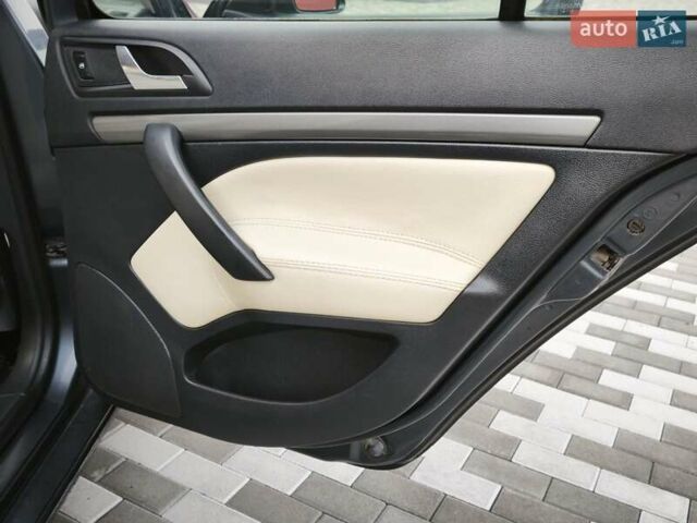 Сірий Шкода Октавія, об'ємом двигуна 1.98 л та пробігом 302 тис. км за 4700 $, фото 26 на Automoto.ua