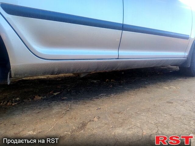 Сірий Шкода Октавія, об'ємом двигуна 1.6 л та пробігом 300 тис. км за 4600 $, фото 7 на Automoto.ua