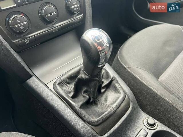 Сірий Шкода Октавія, об'ємом двигуна 1.6 л та пробігом 225 тис. км за 6990 $, фото 25 на Automoto.ua