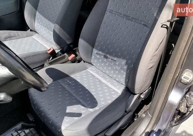 Серый Шкода Октавия, объемом двигателя 1.6 л и пробегом 223 тыс. км за 6150 $, фото 12 на Automoto.ua