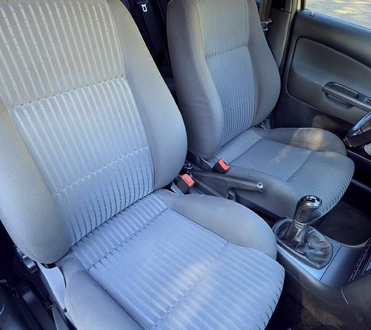 Серый Шкода Октавия, объемом двигателя 1.8 л и пробегом 53 тыс. км за 9999 $, фото 7 на Automoto.ua