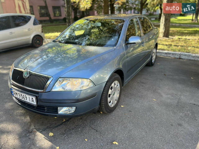 Серый Шкода Октавия, объемом двигателя 1.6 л и пробегом 250 тыс. км за 7300 $, фото 1 на Automoto.ua