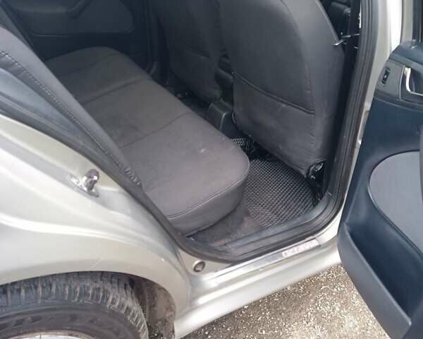 Сірий Шкода Октавія, об'ємом двигуна 1.6 л та пробігом 224 тис. км за 6300 $, фото 13 на Automoto.ua