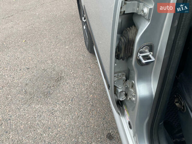Сірий Шкода Октавія, об'ємом двигуна 1.6 л та пробігом 246 тис. км за 4900 $, фото 51 на Automoto.ua