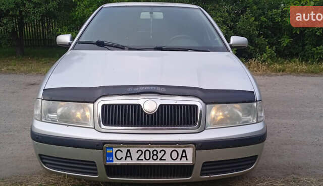 Серый Шкода Октавия, объемом двигателя 1.6 л и пробегом 220 тыс. км за 5800 $, фото 5 на Automoto.ua