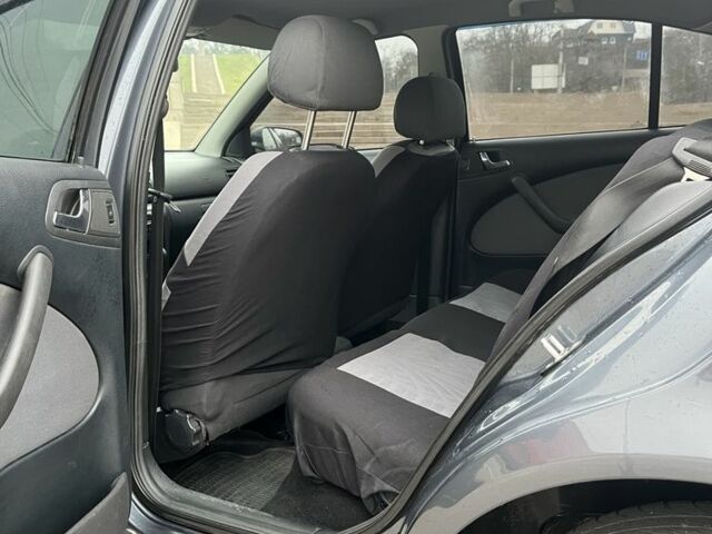 Серый Шкода Октавия, объемом двигателя 1.6 л и пробегом 262 тыс. км за 4999 $, фото 7 на Automoto.ua