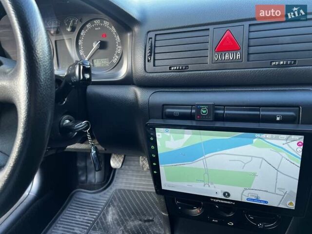 Сірий Шкода Октавія, об'ємом двигуна 1.6 л та пробігом 275 тис. км за 6500 $, фото 24 на Automoto.ua