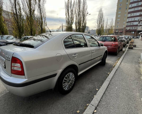 Сірий Шкода Октавія, об'ємом двигуна 1.6 л та пробігом 225 тис. км за 5100 $, фото 5 на Automoto.ua