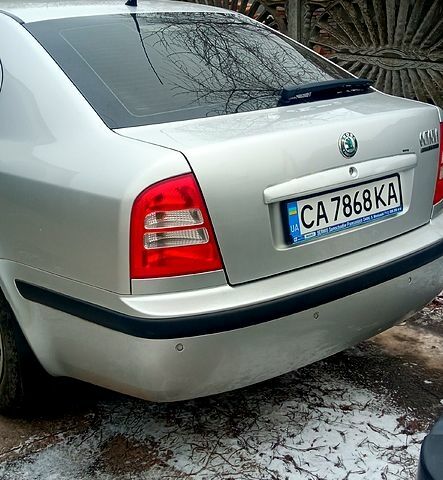 Серый Шкода Октавия, объемом двигателя 1.6 л и пробегом 201 тыс. км за 5300 $, фото 1 на Automoto.ua