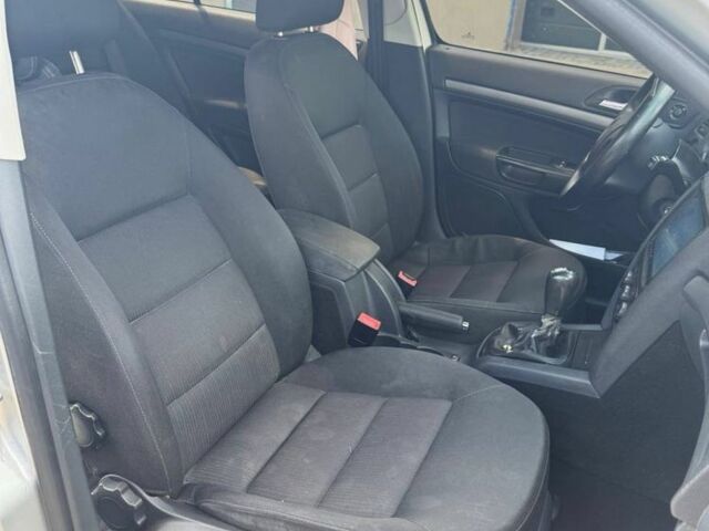 Сірий Шкода Октавія, об'ємом двигуна 2 л та пробігом 280 тис. км за 5500 $, фото 10 на Automoto.ua