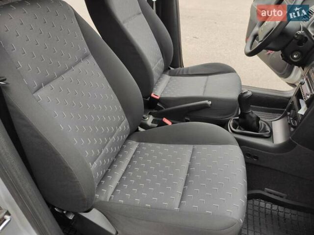 Сірий Шкода Октавія, об'ємом двигуна 1.6 л та пробігом 152 тис. км за 5700 $, фото 10 на Automoto.ua