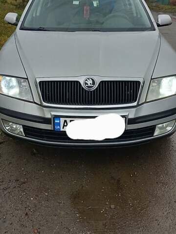 Серый Шкода Октавия, объемом двигателя 1.6 л и пробегом 270 тыс. км за 5500 $, фото 4 на Automoto.ua