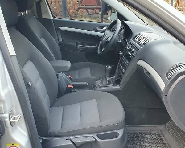 Серый Шкода Октавия, объемом двигателя 1.6 л и пробегом 240 тыс. км за 4850 $, фото 30 на Automoto.ua