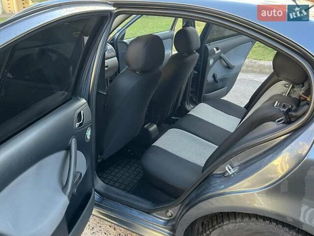 Сірий Шкода Октавія, об'ємом двигуна 1.6 л та пробігом 393 тис. км за 4400 $, фото 13 на Automoto.ua