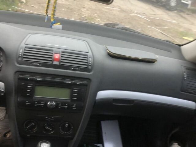 Сірий Шкода Октавія, об'ємом двигуна 1.9 л та пробігом 487 тис. км за 2100 $, фото 6 на Automoto.ua