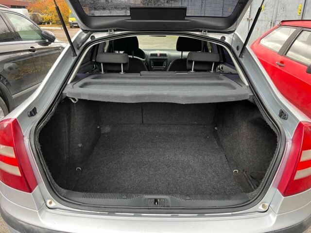 Шкода Октавия 2007 в Житомире на Automoto.ua Серый Шкода Октавия, объемом двигателя 1.6 л и пробегом 330 тыс. км за 4950 $, фото 10 на Automoto.ua