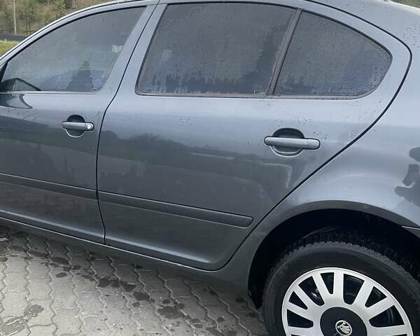 Серый Шкода Октавия, объемом двигателя 1.6 л и пробегом 326 тыс. км за 5300 $, фото 11 на Automoto.ua
