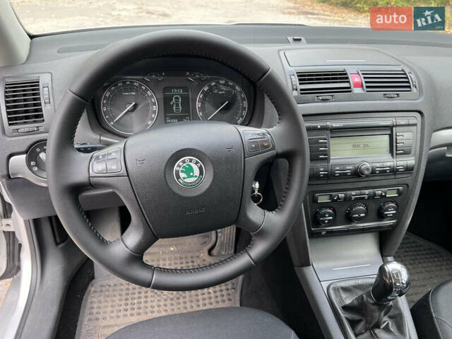 Сірий Шкода Октавія, об'ємом двигуна 1.6 л та пробігом 283 тис. км за 5500 $, фото 15 на Automoto.ua