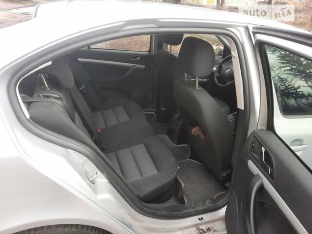 Серый Шкода Октавия, объемом двигателя 1.6 л и пробегом 300 тыс. км за 5800 $, фото 14 на Automoto.ua