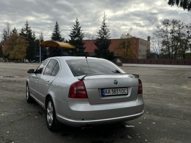 Сірий Шкода Октавія, об'ємом двигуна 2 л та пробігом 313 тис. км за 5699 $, фото 4 на Automoto.ua