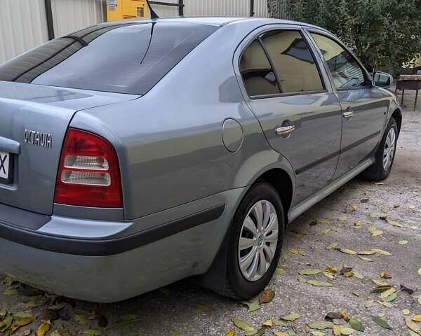 Серый Шкода Октавия, объемом двигателя 1.8 л и пробегом 260 тыс. км за 5400 $, фото 6 на Automoto.ua