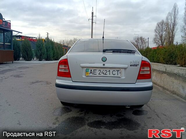 Сірий Шкода Октавія, об'ємом двигуна 1.6 л та пробігом 363 тис. км за 4800 $, фото 3 на Automoto.ua