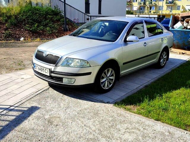 Серый Шкода Октавия, объемом двигателя 1.6 л и пробегом 245 тыс. км за 6000 $, фото 3 на Automoto.ua