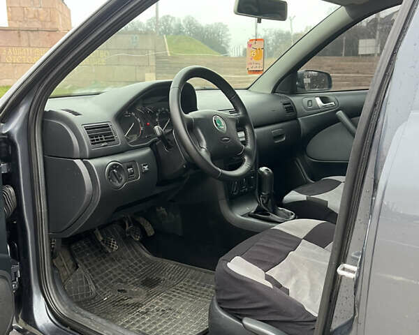 Сірий Шкода Октавія, об'ємом двигуна 1.6 л та пробігом 262 тис. км за 4999 $, фото 10 на Automoto.ua