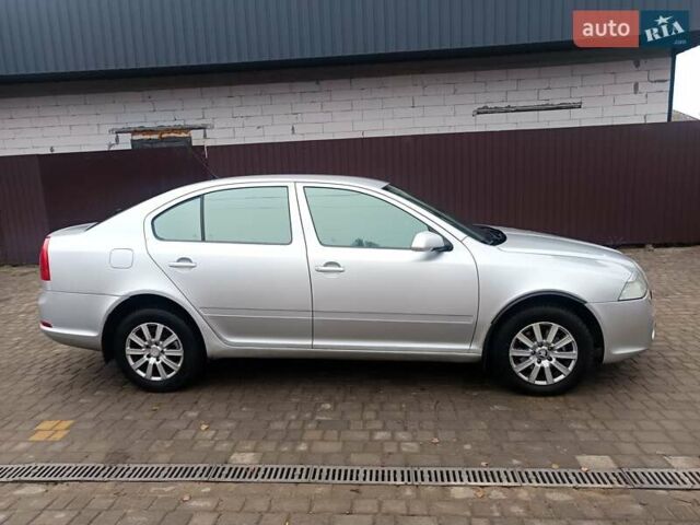 Сірий Шкода Октавія, об'ємом двигуна 1.6 л та пробігом 270 тис. км за 4800 $, фото 4 на Automoto.ua