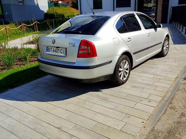 Серый Шкода Октавия, объемом двигателя 1.6 л и пробегом 245 тыс. км за 6000 $, фото 1 на Automoto.ua