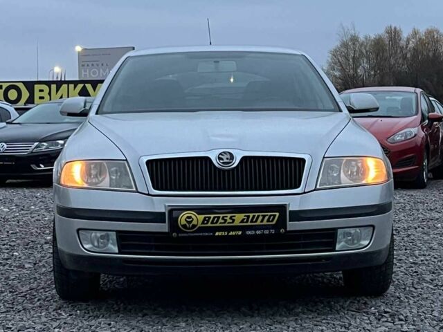Серый Шкода Октавия, объемом двигателя 1.6 л и пробегом 250 тыс. км за 5850 $, фото 1 на Automoto.ua