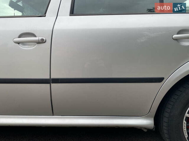 Сірий Шкода Октавія, об'ємом двигуна 1.6 л та пробігом 246 тис. км за 4900 $, фото 19 на Automoto.ua