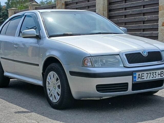 Серый Шкода Октавия, объемом двигателя 1.6 л и пробегом 226 тыс. км за 5200 $, фото 2 на Automoto.ua