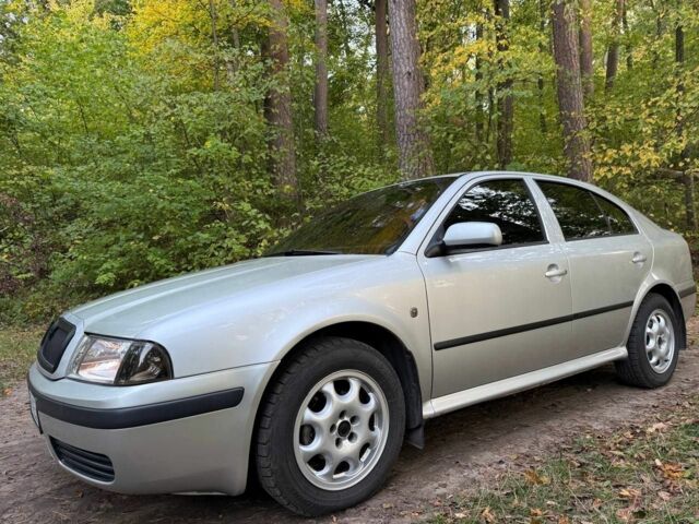 Серый Шкода Октавия, объемом двигателя 0 л и пробегом 290 тыс. км за 5600 $, фото 2 на Automoto.ua