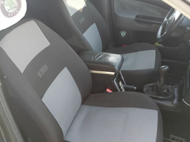 Серый Шкода Октавия, объемом двигателя 1.6 л и пробегом 223 тыс. км за 4550 $, фото 18 на Automoto.ua