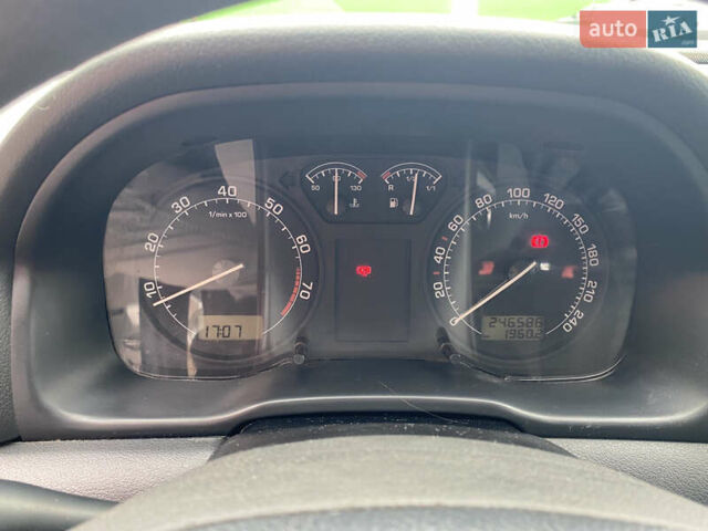 Сірий Шкода Октавія, об'ємом двигуна 1.6 л та пробігом 246 тис. км за 4900 $, фото 71 на Automoto.ua
