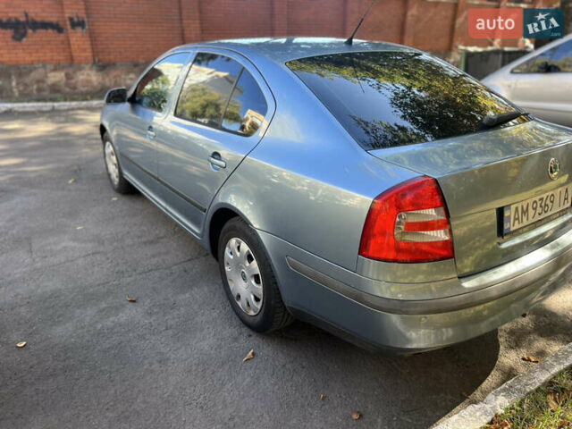 Серый Шкода Октавия, объемом двигателя 1.6 л и пробегом 250 тыс. км за 7300 $, фото 2 на Automoto.ua