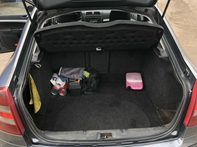 Серый Шкода Октавия, объемом двигателя 1.9 л и пробегом 440 тыс. км за 3000 $, фото 5 на Automoto.ua