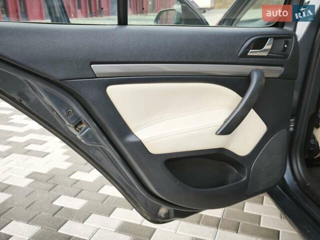 Сірий Шкода Октавія, об'ємом двигуна 1.98 л та пробігом 302 тис. км за 4700 $, фото 24 на Automoto.ua