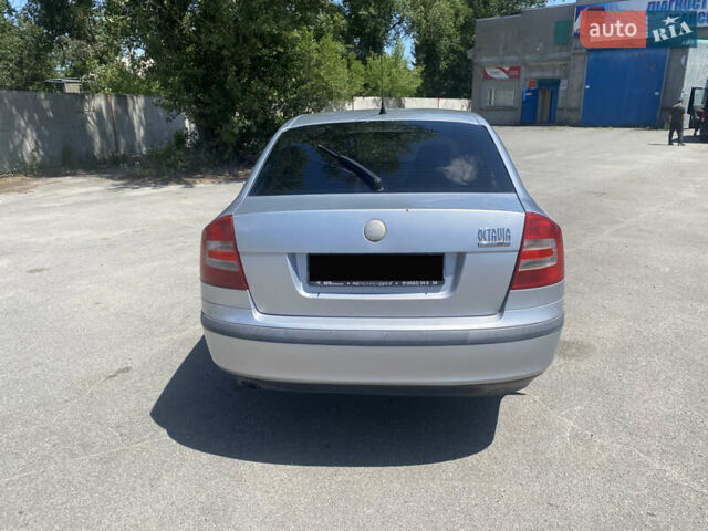 Серый Шкода Октавия, объемом двигателя 1.6 л и пробегом 398 тыс. км за 4500 $, фото 4 на Automoto.ua
