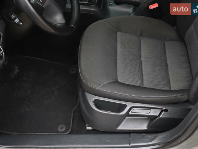 Сірий Шкода Октавія, об'ємом двигуна 1.6 л та пробігом 320 тис. км за 5999 $, фото 7 на Automoto.ua