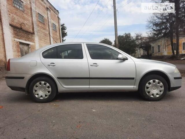 Серый Шкода Октавия, объемом двигателя 1.6 л и пробегом 300 тыс. км за 5800 $, фото 7 на Automoto.ua