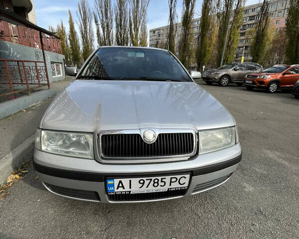 Сірий Шкода Октавія, об'ємом двигуна 1.6 л та пробігом 225 тис. км за 5100 $, фото 1 на Automoto.ua