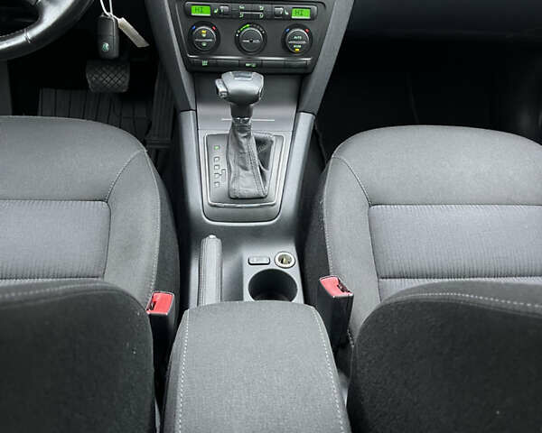 Серый Шкода Октавия, объемом двигателя 1.6 л и пробегом 234 тыс. км за 6999 $, фото 35 на Automoto.ua