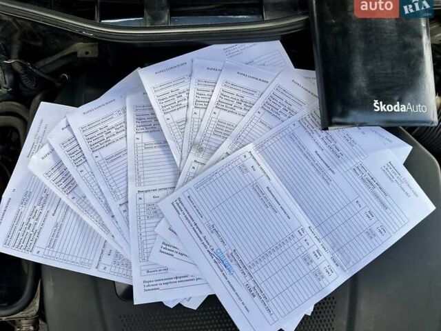 Сірий Шкода Октавія, об'ємом двигуна 1.6 л та пробігом 275 тис. км за 6500 $, фото 40 на Automoto.ua