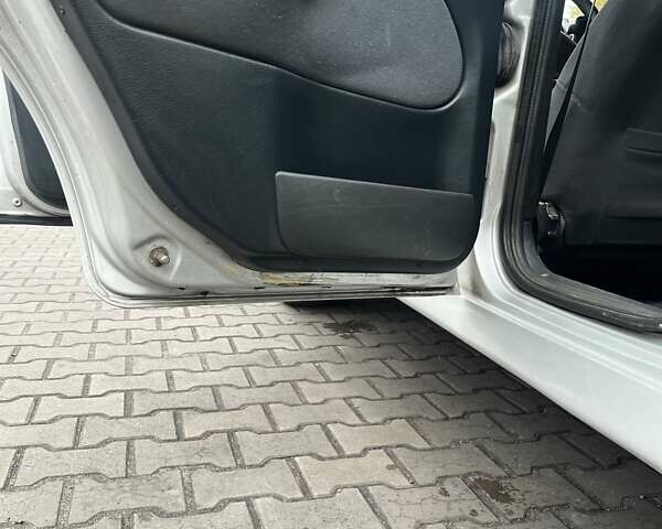Шкода Октавия 2007 в Каменское - Днепродзержинск на Automoto.ua Серый Шкода Октавия, объемом двигателя 1.6 л и пробегом 300 тыс. км за 3700 $, фото 18 на Automoto.ua